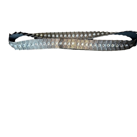 Chico’s PewterToned Scale Stretch Belt with Rhinestone Accents On Each Piece - Picture 6 of 14